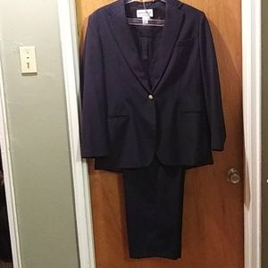 Pant suit size 16